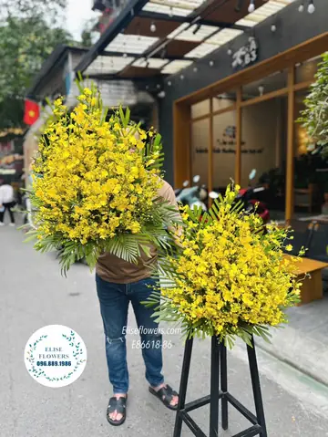 Hoa Cúng Bàn Thờ Gia Tiên